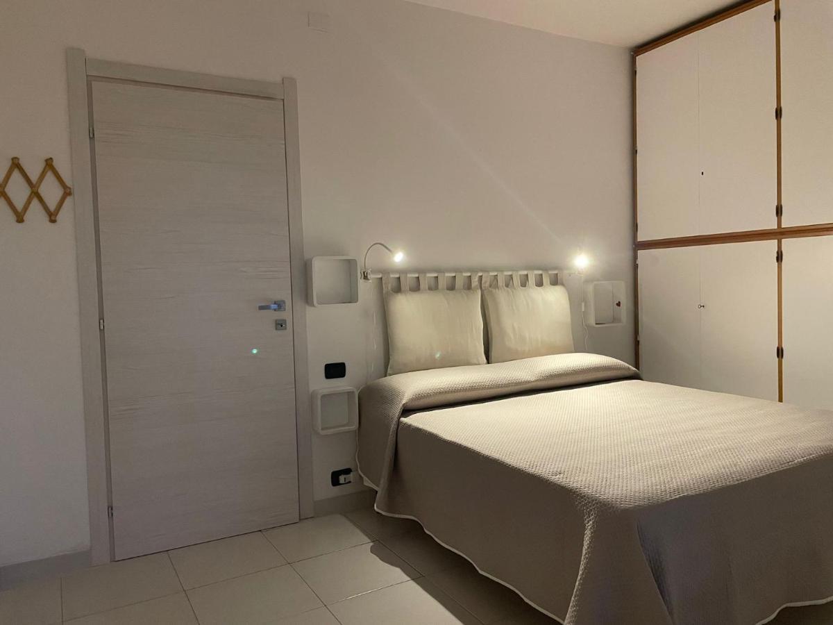 La Casa Di Mia Hotel Cagliari Bagian luar foto